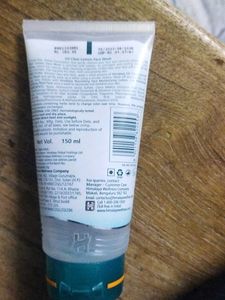 Himalaya Oil Clear Lemon Face Wash