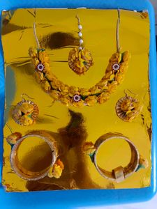 New Floral Jewellery Set For Haldi