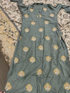 Elegant Embroidered Kurta