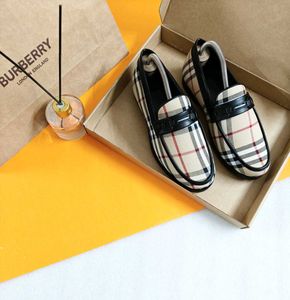 Burberry First Copy  Loafers For Men