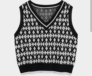 Black&amp;White Knitted Top