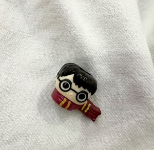 Harry Potter with muffler  Figurine (for pencil )