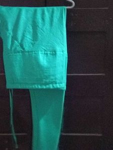 Elegant UsedRaniPinkEmbroidered KurtaSet WithChudi