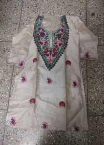 Women Silk Embroidered Kurta
