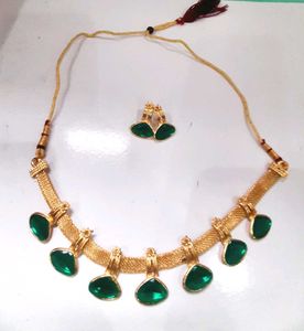 Golden Green Necklace Set