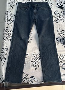Levi’s Pure Navy denim