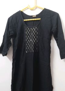 Black Kurti