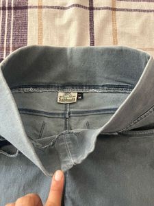 Outstanding Fit Jagging In Very Good Condition