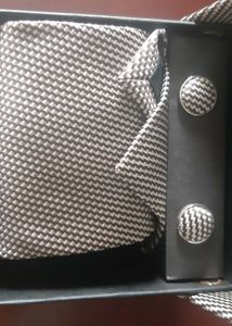 Tie &amp; Cufflinks Set