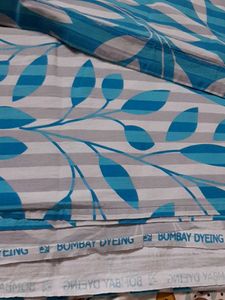Beautiful Bedsheet With 2 Pillow Covera