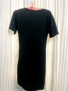 Normal Kamali Black Dress Knee Length.