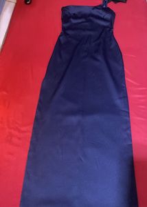 Elegant Navy Blue One-Shoulder Gown