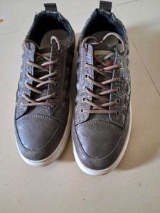 Men&#39;s Brown Sneakers