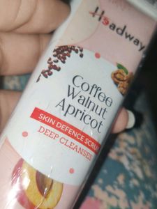 Coffee Walnut Apricot Skin Defence Scrub