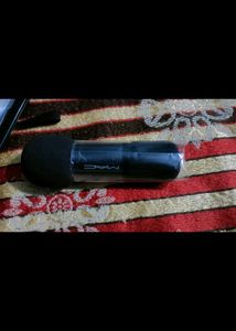 MAC Brush