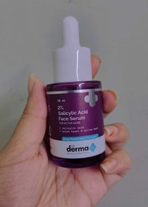 The Derma Co Face Serum
