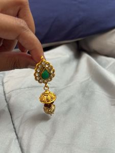 A Traditional Wear Set