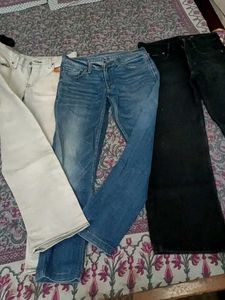 3 levis jeans