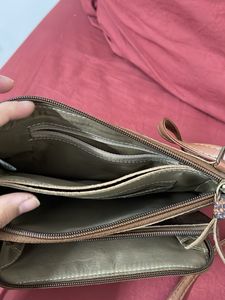 Baggit sling Bag