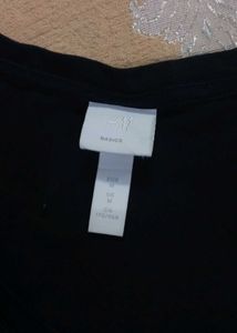 H&amp;M Black Ti Shart