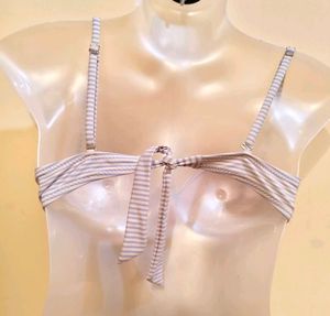 Size S/M🎁Buy 2 Get 1 Free🎁Striped Bikini Top