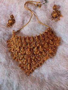 Gold Plated Necklace and Earrings Jewellery Set