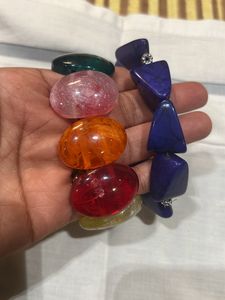2 Coloured Bracelets with Elastic
