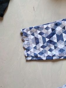 Patterned Capri Pants