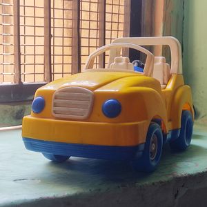 TOY CAR
