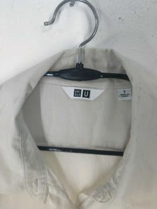UNIQLO BEIGE shirts Classic