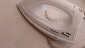 Bajaj Dx7 Dry Iron Gold Plated