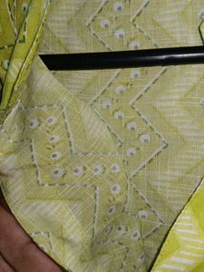 Short Kurti Perfect For College And Office Going