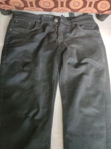 Black Jeans At Affordable Price