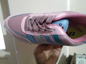 Sports Shoes For Girls