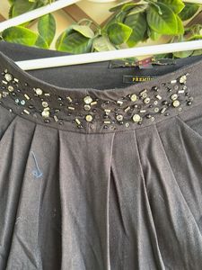 Chic Black Embellished Skirt