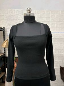 Black Ribbed Full Sleeve Top