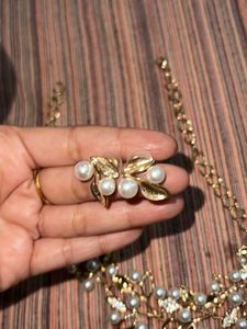 Elegant Pearl &amp; Crystal Necklace Set