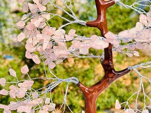 Natural Rose Quartz Gemstone Chips Tree