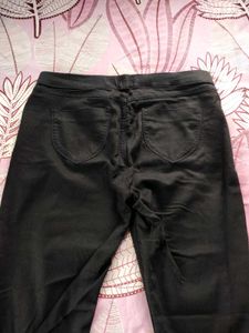 🌸Black Pull-On Jeggings