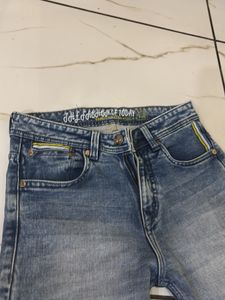 Common Jeans