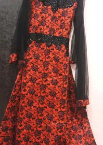 Beautiful Red N Black Chanderi Gown