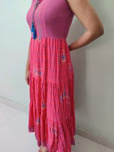 pink kurta with blue detailing