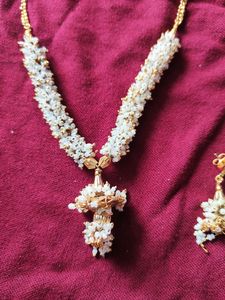 Moti Necklace With Earings