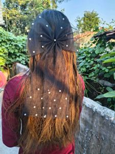 Black Pearl Bow Hair Accessory