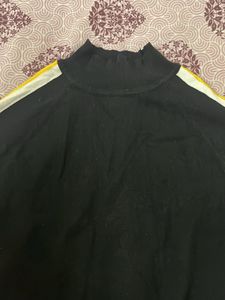 Striped Sleeve Longsleeve