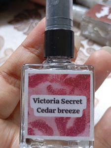Victoria Secret Cedar Breeze