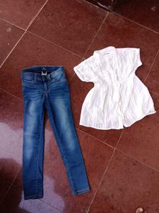 Girls' Outfit: Jeans & White Top