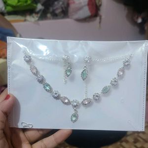 Elegant Necklace Set