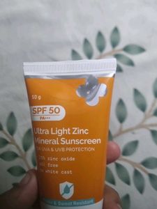 The Derma Co Ultra Light Zinc Mineral Sunscreen