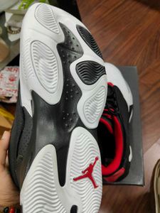 Original Jordan Aura Max 4 Sneakers